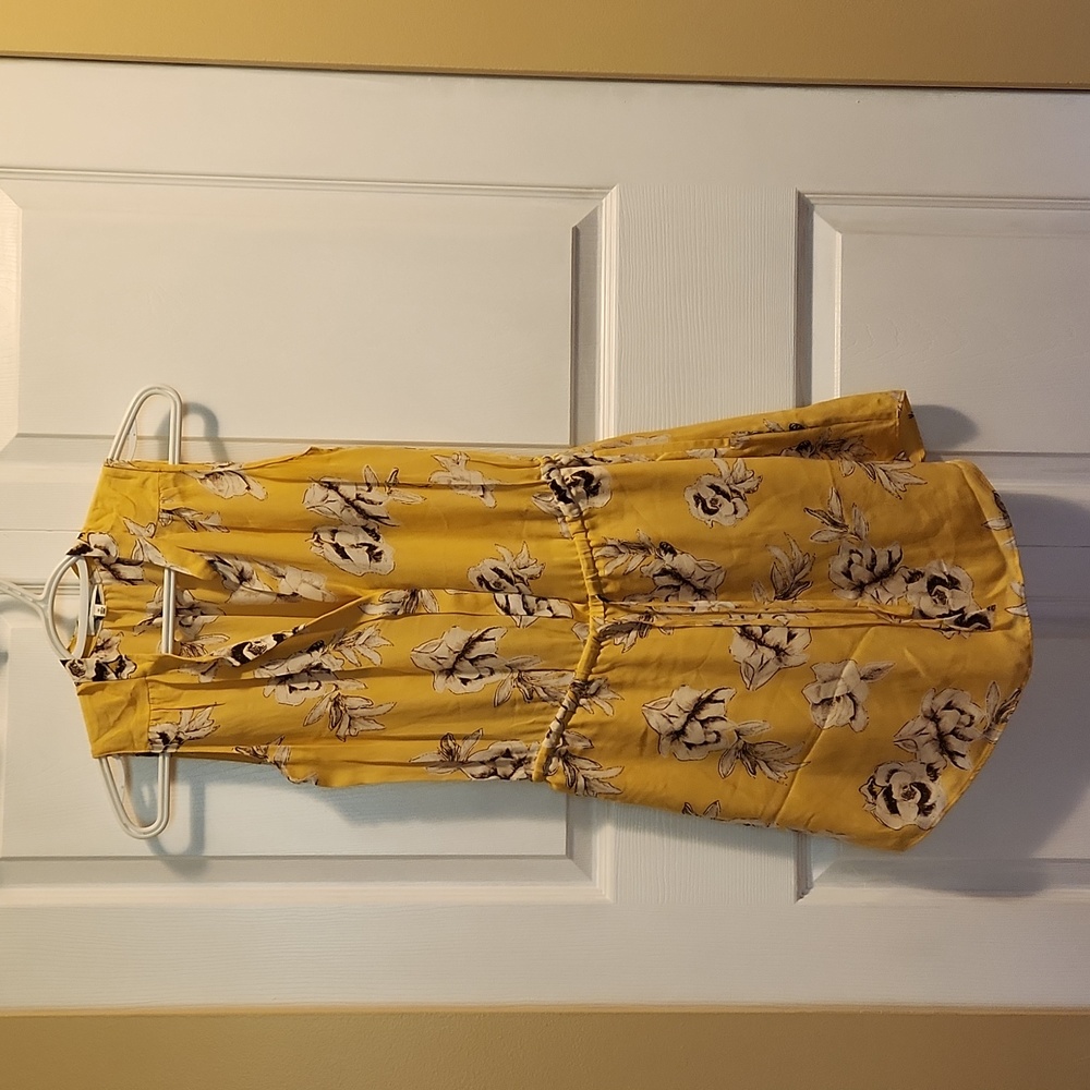 Aritzia Babaton Benedict Dress